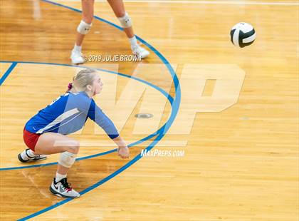 Thumbnail 2 in Avon vs Roncalli (IHSAA 4A Regional Semifinal) photogallery.