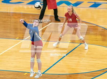 Thumbnail 2 in Avon vs Roncalli (IHSAA 4A Regional Semifinal) photogallery.