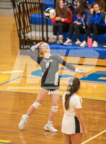 Thumbnail 1 in Avon vs Roncalli (IHSAA 4A Regional Semifinal) photogallery.