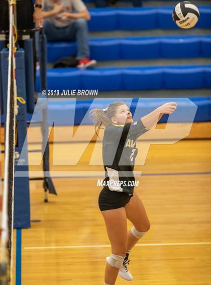 Thumbnail 2 in Avon vs Roncalli (IHSAA 4A Regional Semifinal) photogallery.