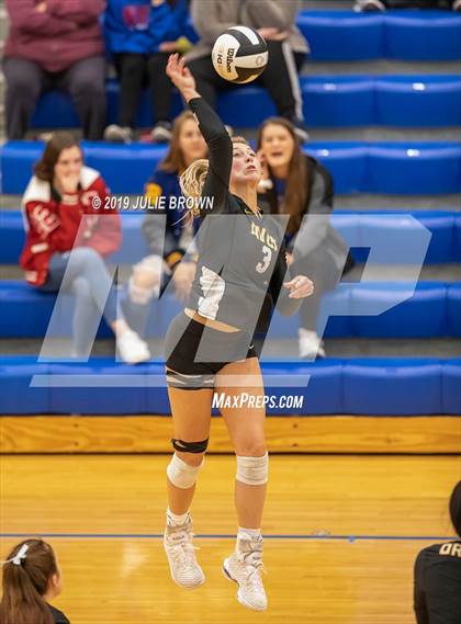 Thumbnail 3 in Avon vs Roncalli (IHSAA 4A Regional Semifinal) photogallery.