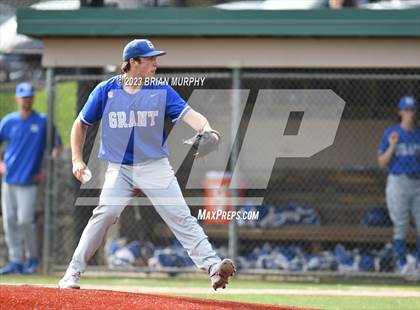 Thumbnail 3 in Jesuit @ Grant photogallery.