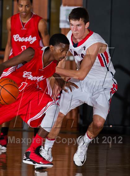 Thumbnail 3 in Pearce vs. Crosby (McDonald's Texas Invitational) photogallery.