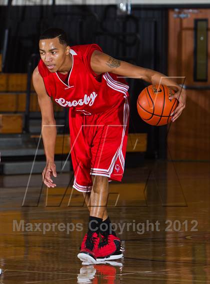 Thumbnail 3 in Pearce vs. Crosby (McDonald's Texas Invitational) photogallery.