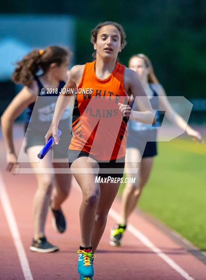 Thumbnail 3 in 2018 Loucks Games (Women's 4x400 Relay Frosh/Soph) photogallery.