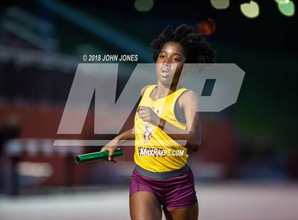 Thumbnail 3 in 2018 Loucks Games (Women's 4x400 Relay Frosh/Soph) photogallery.