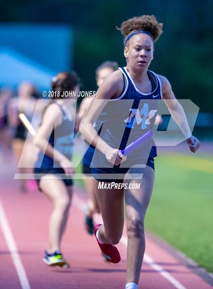 Thumbnail 1 in 2018 Loucks Games (Women's 4x400 Relay Frosh/Soph) photogallery.