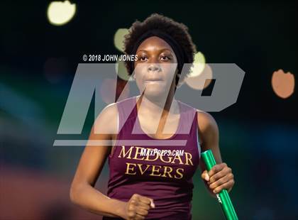 Thumbnail 2 in 2018 Loucks Games (Women's 4x400 Relay Frosh/Soph) photogallery.
