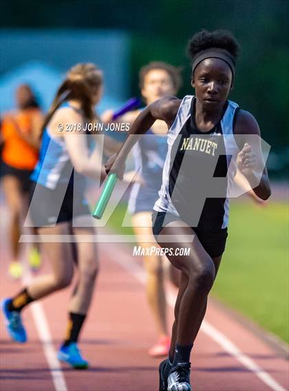 Thumbnail 2 in 2018 Loucks Games (Women's 4x400 Relay Frosh/Soph) photogallery.