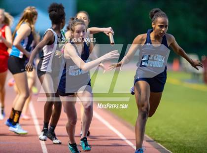Thumbnail 1 in 2018 Loucks Games (Women's 4x400 Relay Frosh/Soph) photogallery.