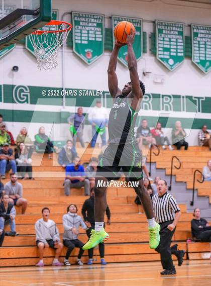 Thumbnail 2 in Desert Edge vs. Phoenix Christian (Hoopsgiving Tournament) photogallery.