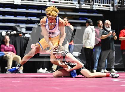 Thumbnail 1 in UIL Wrestling 5A-6A Finals (Round 4) photogallery.