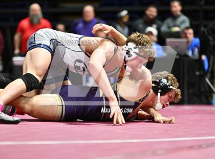 Thumbnail 1 in UIL Wrestling 5A-6A Finals (Round 4) photogallery.