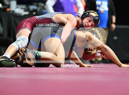 Thumbnail 2 in UIL Wrestling 5A-6A Finals (Round 4) photogallery.