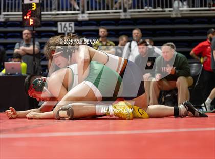 Thumbnail 3 in UIL Wrestling 5A-6A Finals (Round 4) photogallery.