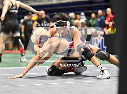 Thumbnail 1 in UIL Wrestling 5A-6A Finals (Round 4) photogallery.