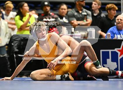 Thumbnail 2 in UIL Wrestling 5A-6A Finals (Round 4) photogallery.