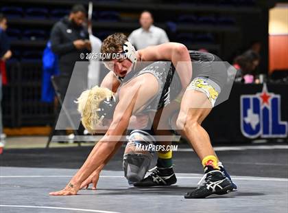 Thumbnail 1 in UIL Wrestling 5A-6A Finals (Round 4) photogallery.