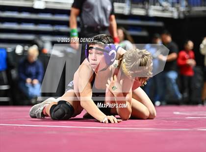 Thumbnail 3 in UIL Wrestling 5A-6A Finals (Round 4) photogallery.