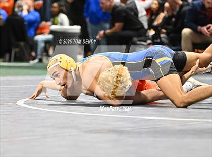 Thumbnail 1 in UIL Wrestling 5A-6A Finals (Round 4) photogallery.