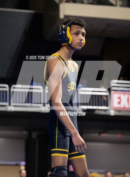 Thumbnail 1 in UIL Wrestling 5A-6A Finals (Round 4) photogallery.
