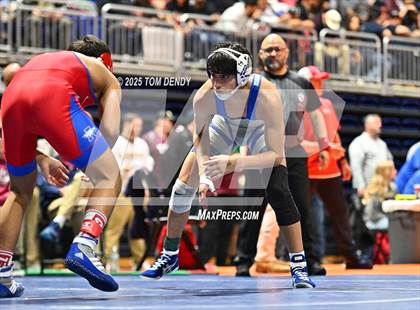 Thumbnail 2 in UIL Wrestling 5A-6A Finals (Round 4) photogallery.