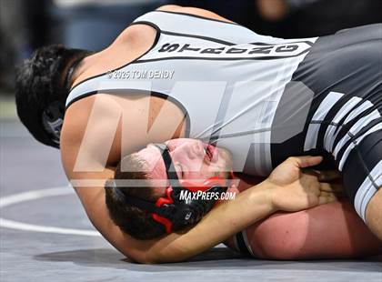 Thumbnail 1 in UIL Wrestling 5A-6A Finals (Round 4) photogallery.