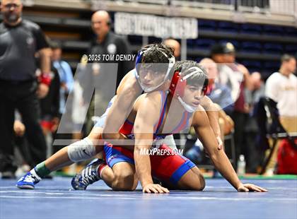 Thumbnail 2 in UIL Wrestling 5A-6A Finals (Round 4) photogallery.