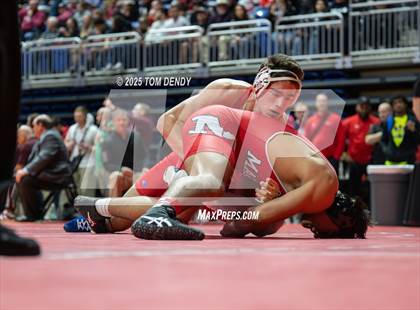 Thumbnail 2 in UIL Wrestling 5A-6A Finals (Round 4) photogallery.