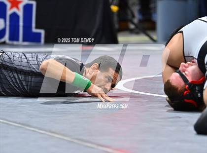 Thumbnail 3 in UIL Wrestling 5A-6A Finals (Round 4) photogallery.
