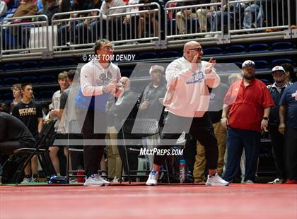 Thumbnail 2 in UIL Wrestling 5A-6A Finals (Round 4) photogallery.