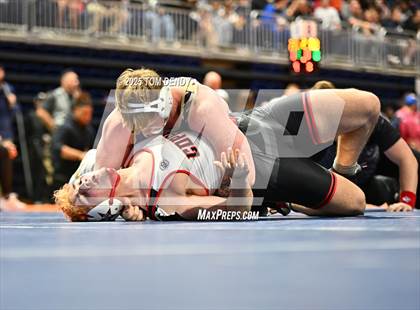 Thumbnail 3 in UIL Wrestling 5A-6A Finals (Round 4) photogallery.