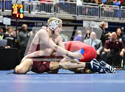 Thumbnail 3 in UIL Wrestling 5A-6A Finals (Round 4) photogallery.
