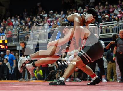 Thumbnail 1 in UIL Wrestling 5A-6A Finals (Round 4) photogallery.