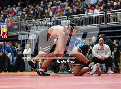 Thumbnail 3 in UIL Wrestling 5A-6A Finals (Round 4) photogallery.