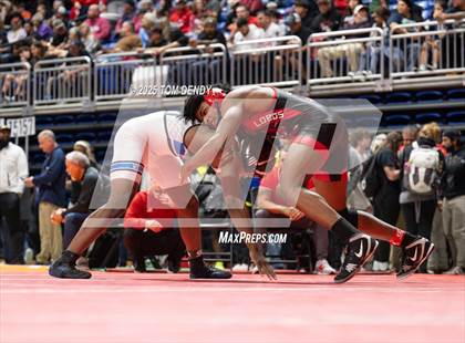 Thumbnail 3 in UIL Wrestling 5A-6A Finals (Round 4) photogallery.