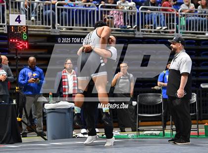 Thumbnail 3 in UIL Wrestling 5A-6A Finals (Round 4) photogallery.