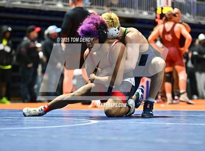 Thumbnail 2 in UIL Wrestling 5A-6A Finals (Round 4) photogallery.