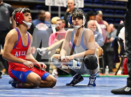 Thumbnail 1 in UIL Wrestling 5A-6A Finals (Round 4) photogallery.