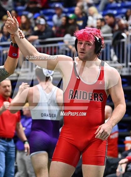 Thumbnail 1 in UIL Wrestling 5A-6A Finals (Round 4) photogallery.