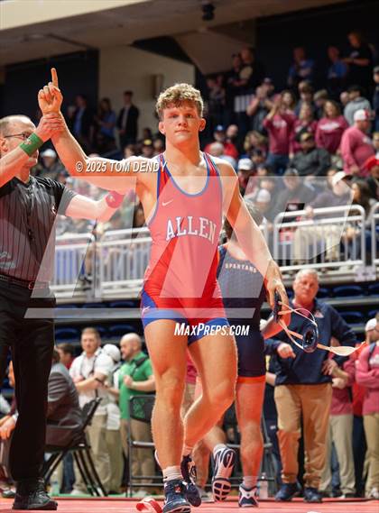 Thumbnail 1 in UIL Wrestling 5A-6A Finals (Round 4) photogallery.