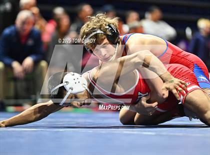 Thumbnail 2 in UIL Wrestling 5A-6A Finals (Round 4) photogallery.