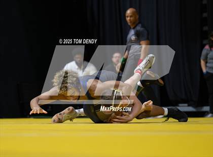 Thumbnail 1 in UIL Wrestling 5A-6A Finals (Round 4) photogallery.