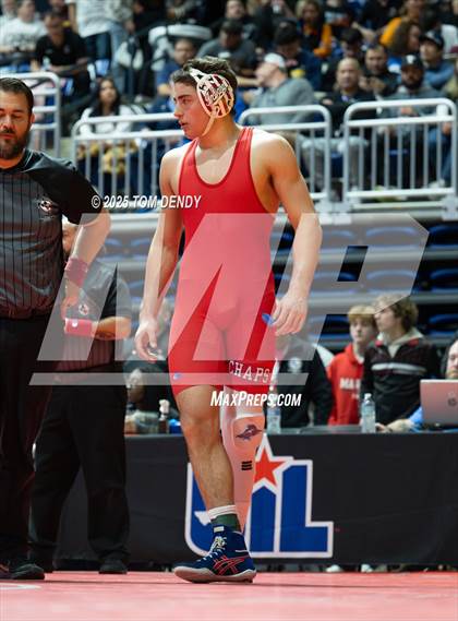 Thumbnail 3 in UIL Wrestling 5A-6A Finals (Round 4) photogallery.