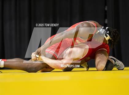 Thumbnail 2 in UIL Wrestling 5A-6A Finals (Round 4) photogallery.