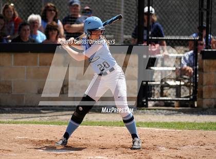 Thumbnail 3 in Edwards County vs. Pinckneyville (IHSA 2A Sectional Semifinal) photogallery.