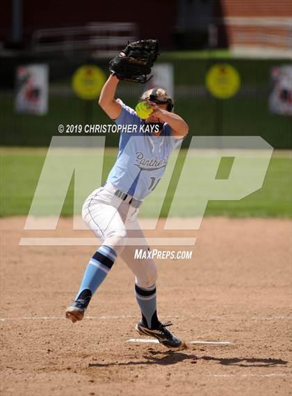 Thumbnail 1 in Edwards County vs. Pinckneyville (IHSA 2A Sectional Semifinal) photogallery.
