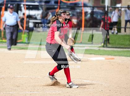 Thumbnail 3 in Edwards County vs. Pinckneyville (IHSA 2A Sectional Semifinal) photogallery.