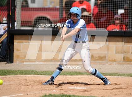 Thumbnail 1 in Edwards County vs. Pinckneyville (IHSA 2A Sectional Semifinal) photogallery.