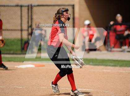 Thumbnail 1 in Edwards County vs. Pinckneyville (IHSA 2A Sectional Semifinal) photogallery.